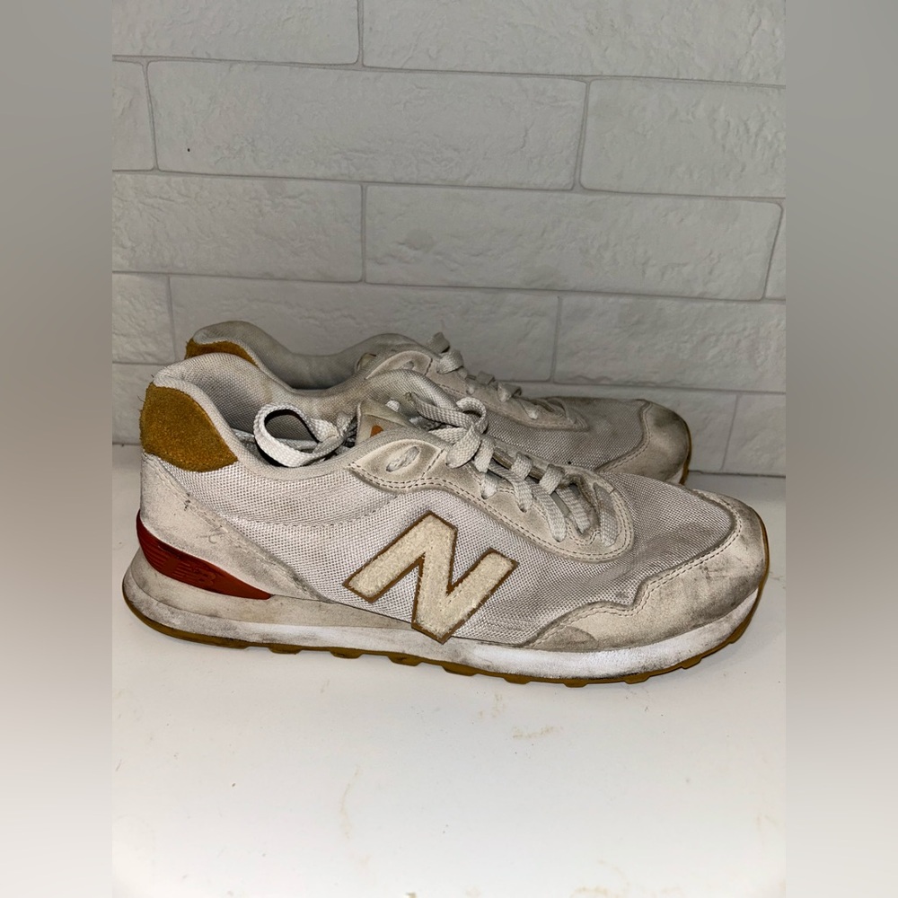 New Balance 515v3 Low Beige Retro Shoes Sneakers Mens Size 10D Womens 11.5